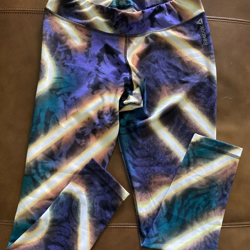 REEBOK Sport Performance Running Capri Crop Leggings Womens Medium Activewear